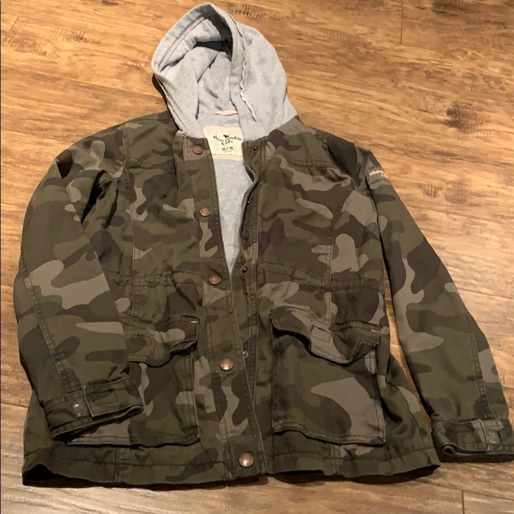 Abercrombie kids camo jacket